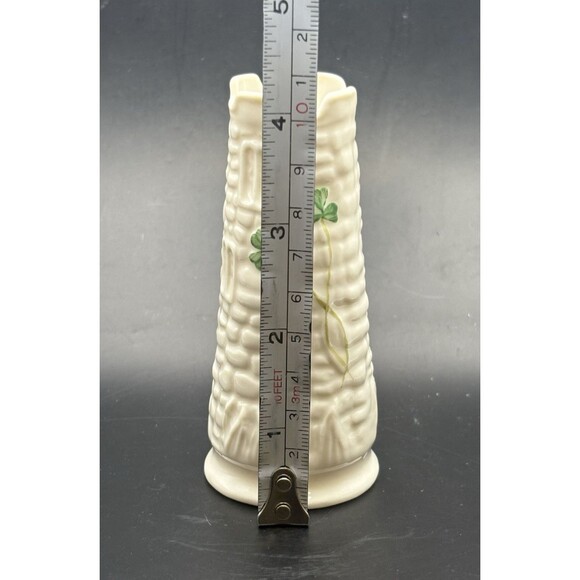 Belleek Irish Mini Castle Shamrock Bud Vase 4 Inches Used - Picture 8 of 10